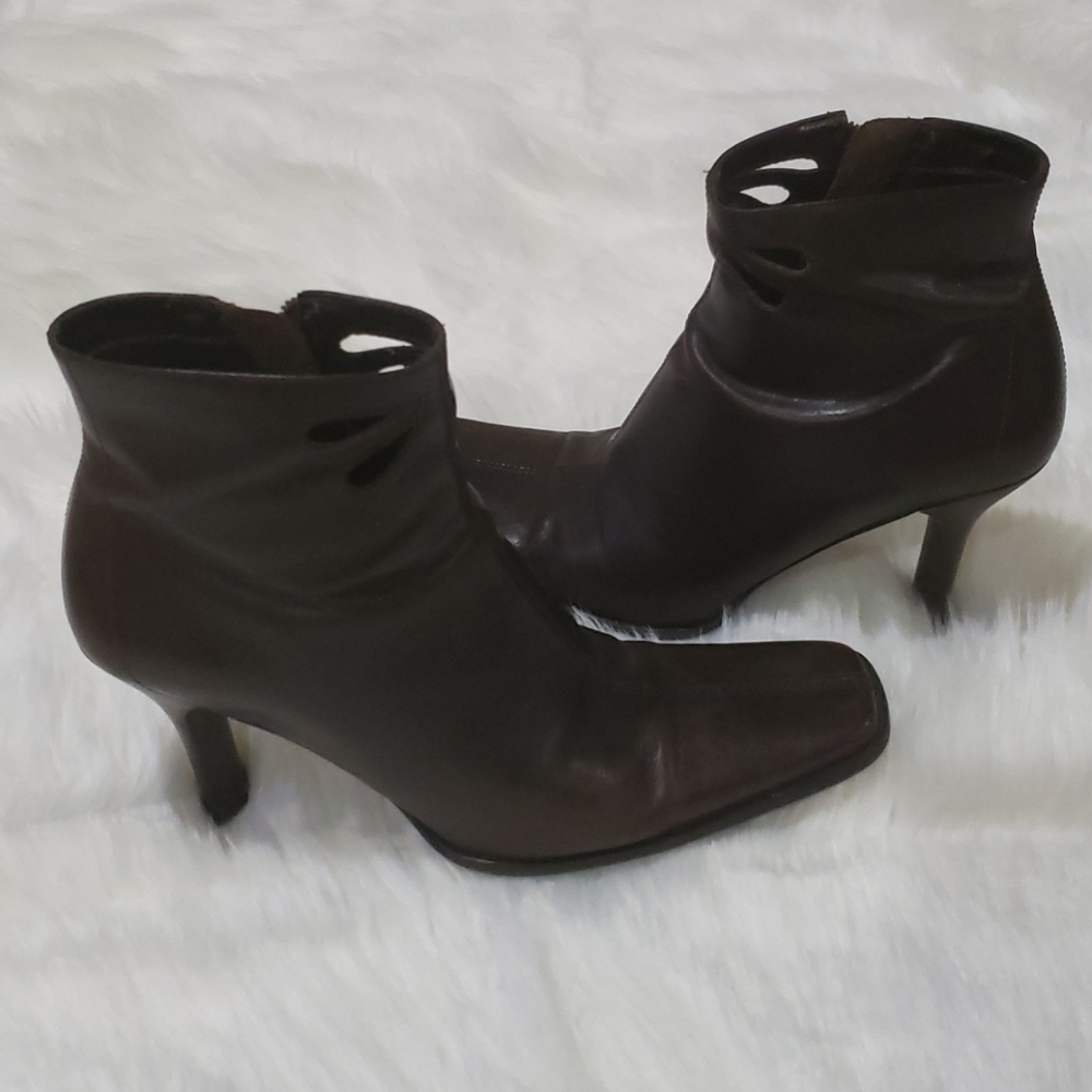 Vintage Diba Brown Leather Ankle Boots